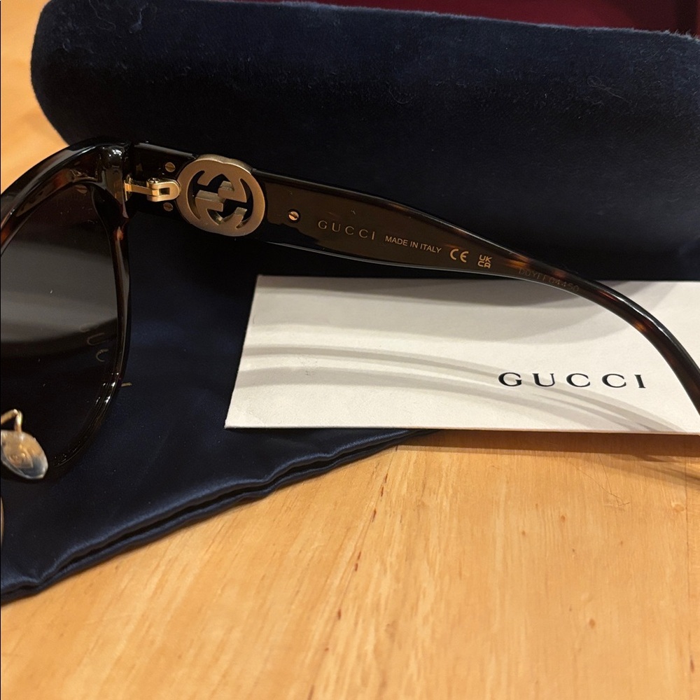 Gucci GG1028SK 007 Sunglasses - Picture 6 of 9